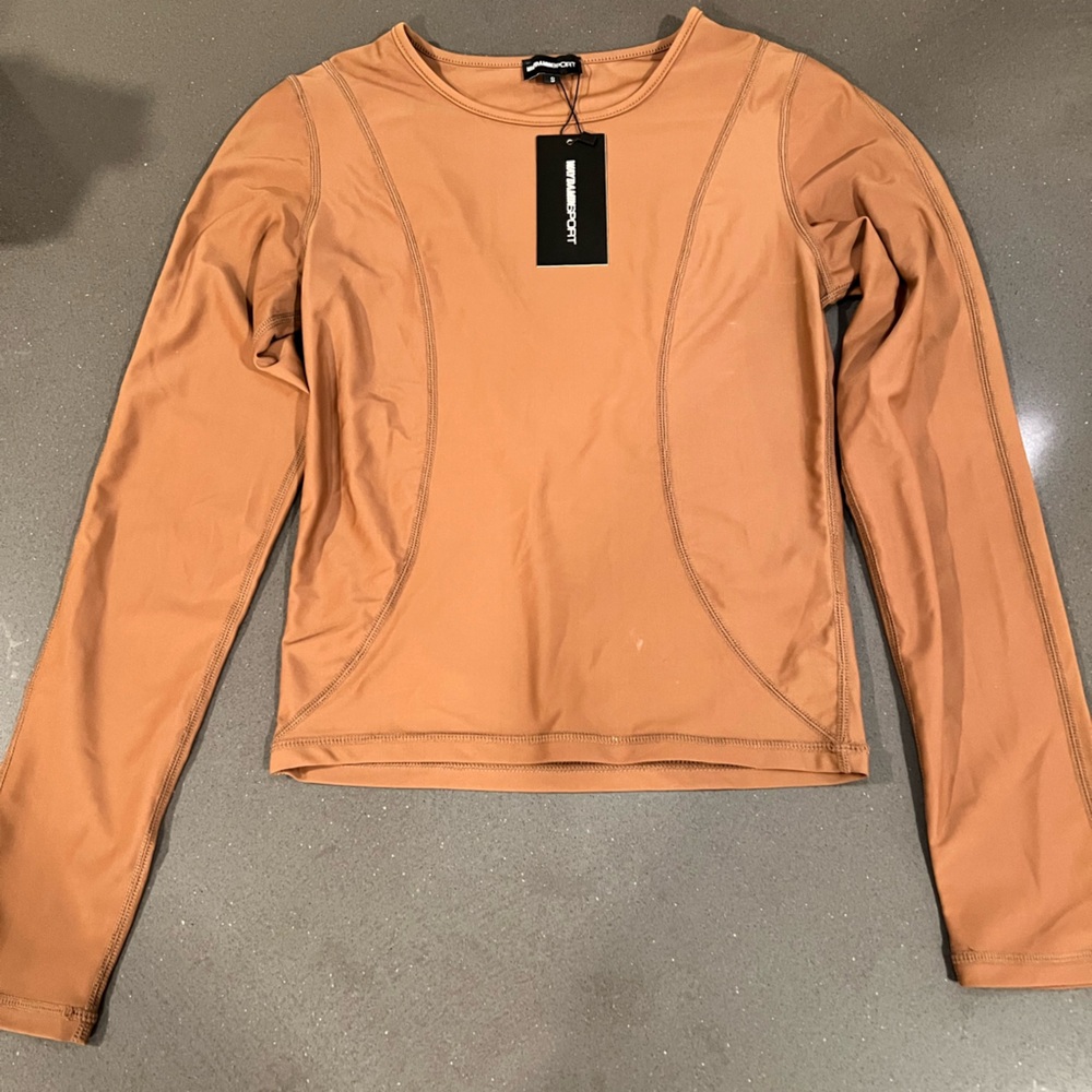 NWT Waydamin Women's Sport Long Sleeve Top in Tan